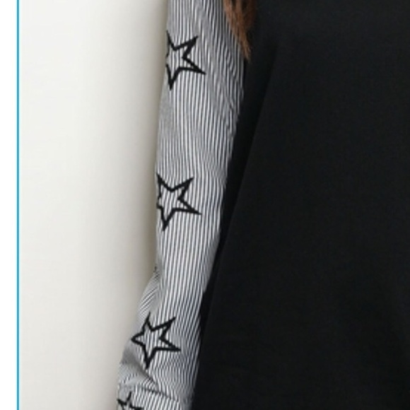 Womens Black top with star sleeves size M - Picture 4 of 5